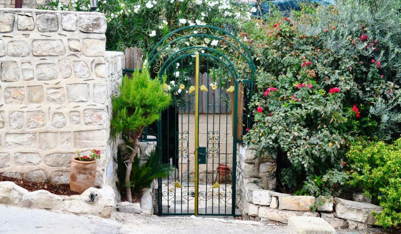 Palacio Domain - Stylish European Luxury Boutique Hotel Safed Εξωτερικό φωτογραφία